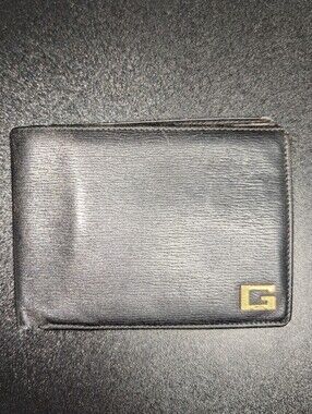 Low Start Gucci Men's Black Leather Bi-Fold Wallet with Gold Accent